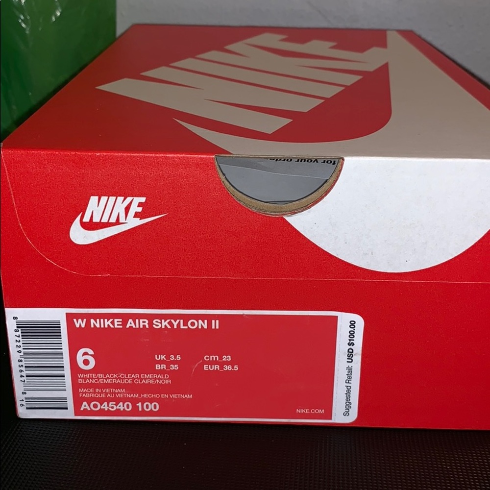 Nike air skylon